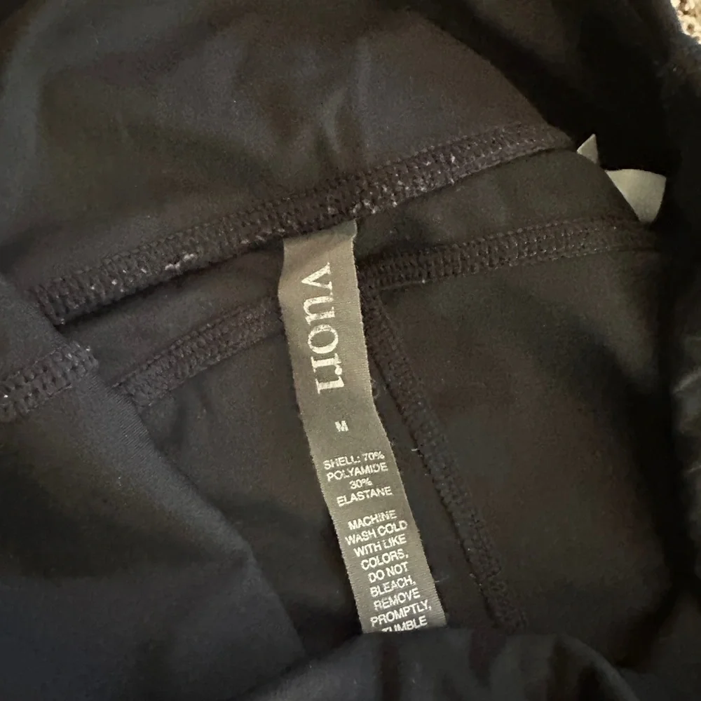 Women’s Vuori performance joggers/legging - Picture 3 of 3